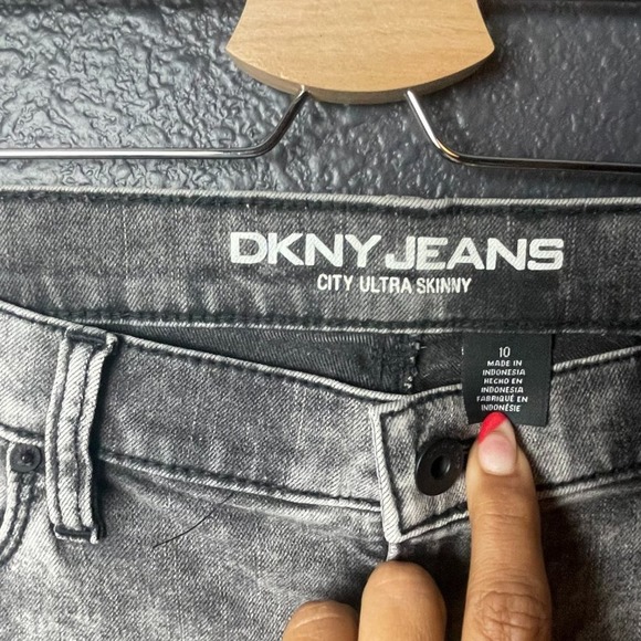 DKNY Jeans Women's Gray Acid Wash CITY Ultra Skinny Jeans Size 10 - Picture 7 of 12